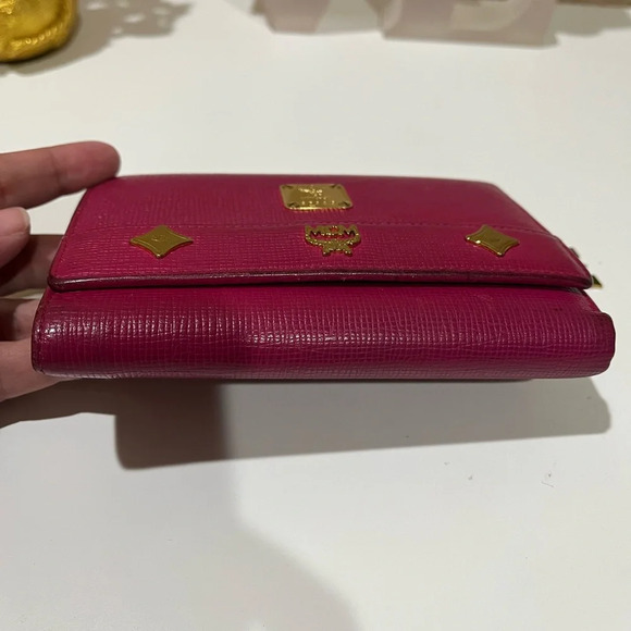 MCM DARK PINK TRIFOLD WALLET WITH MCM CHARM - Picture 10 of 15